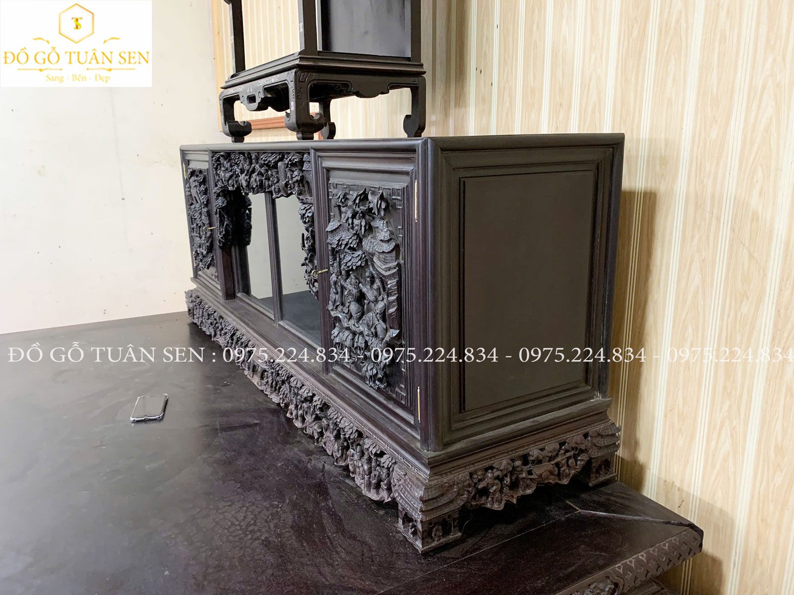 vẻ đẹp tinh xảo tủ chè gỗ gụ
